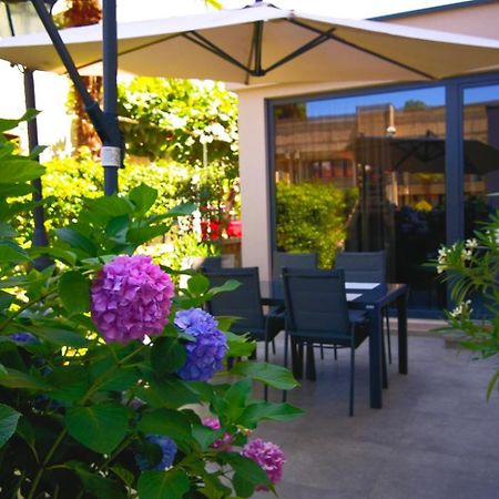 Stay In The Very Heart Of Porec - 50M To The Beach Екстер'єр фото