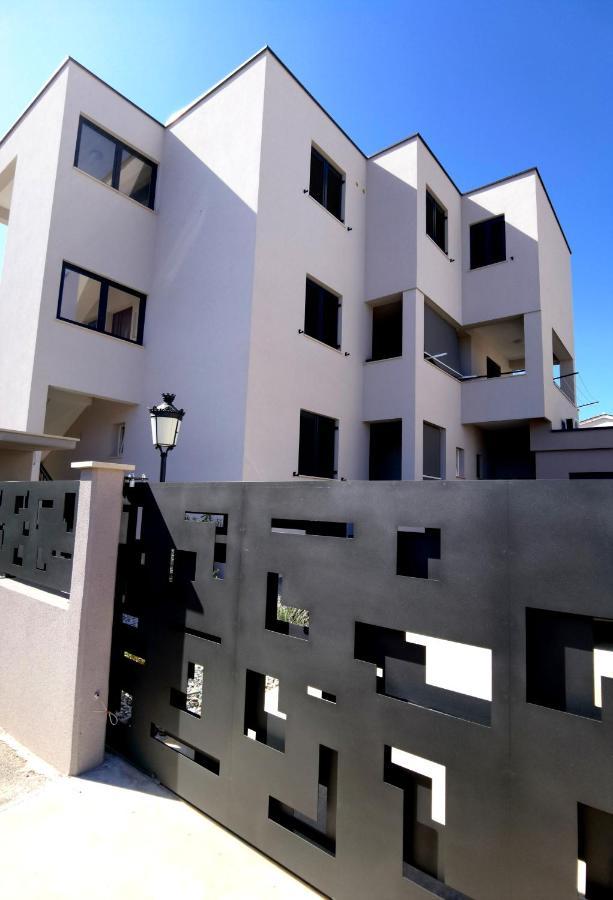 Stay In The Very Heart Of Porec - 50M To The Beach Екстер'єр фото