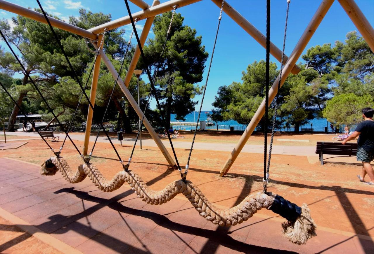 Stay In The Very Heart Of Porec - 50M To The Beach Екстер'єр фото