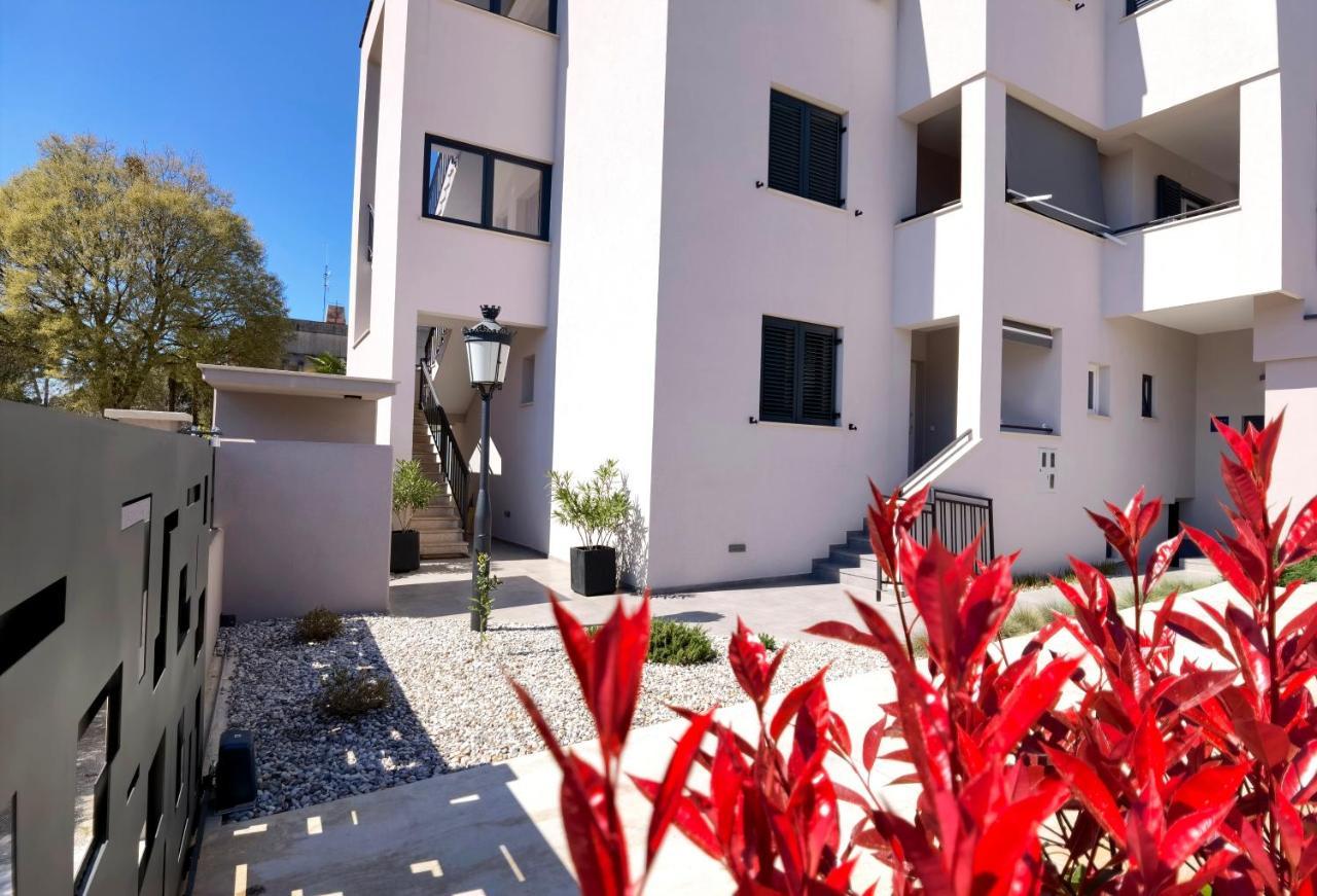 Stay In The Very Heart Of Porec - 50M To The Beach Екстер'єр фото
