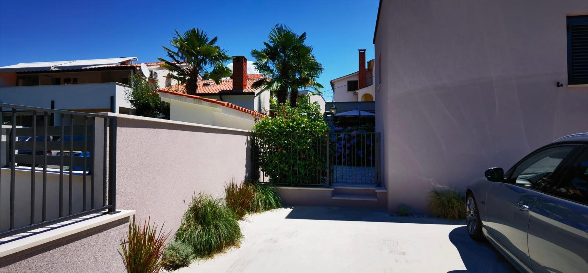 Stay In The Very Heart Of Porec - 50M To The Beach Екстер'єр фото